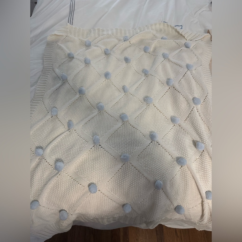 Mud Pie Ivory Knit Blue Pom pom baby blanket